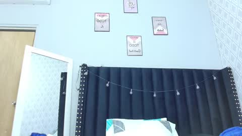  GRETCHEN  online show from February 13, 2025, 12:32 pm