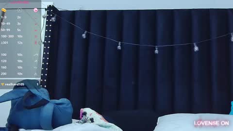  GRETCHEN  online show from February 19, 2025, 12:22 pm