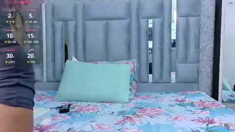 Snapshot of colombiancoffee_ chatting on June 14, 2026, 11:56 am Lauren online show from June 14, 2026, 11:56 am