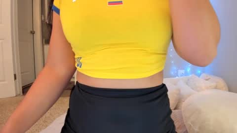    ........ Instagram  Lorysexys online show from February 15, 2025, 8:11 pm