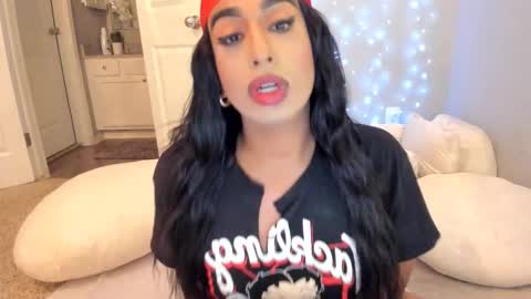    ........ Instagram  Lorysexys online show from November 18, 2025, 4:50 am