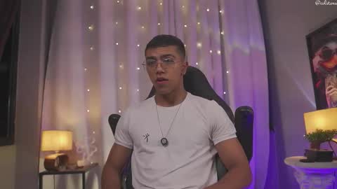 colstorw_ online show from March 20, 2026, 10:42 am