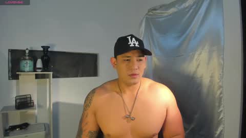 coltonmassif_ online show from December 22, 2024, 7:33 am