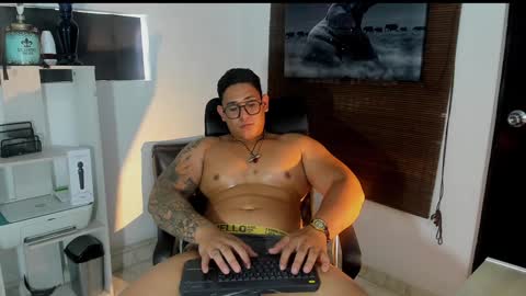 coltonmassif_ online show from January 25, 2025, 3:09 pm