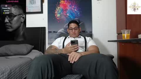 Snapshot of coltonmassif_ chatting on June 7, 2026, 6:00 pm coltonmassif_ online show from June 7, 2026, 6:00 pm