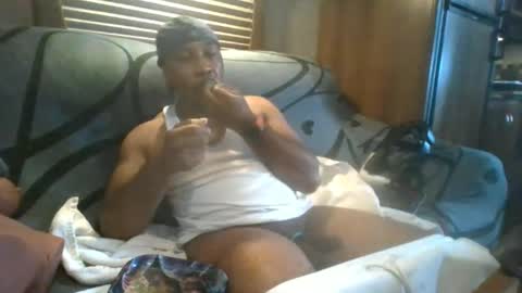 Snapshot of comesuckthisdick111 chatting on June 28, 2026, 6:41 am comesuckthisdick111 online show from June 28, 2026, 6:41 am