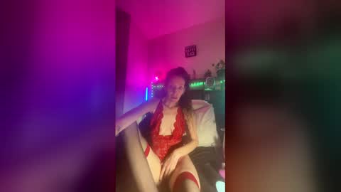 cometomamat online show from May 12, 2026, 6:32 am