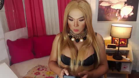 QUEEN SABRINA online show from December 24, 2024, 6:11 am