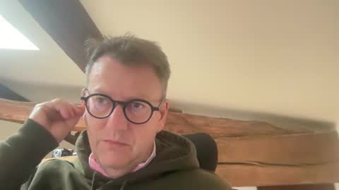 compay69 online show from January 3, 2025, 12:52 pm