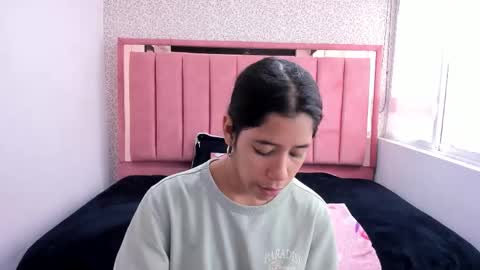 C O N N I E online show from December 20, 2025, 7:43 pm