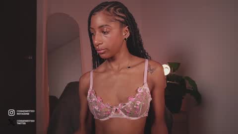   independent model online show from December 13, 2024, 9:52 pm