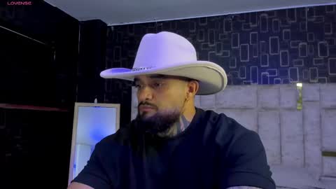 rusfegui online show from February 9, 2025, 11:36 pm