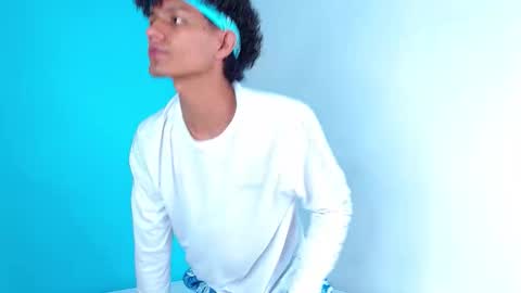 Connor online show from November 7, 2025, 10:43 pm