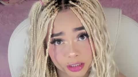 Snapshot of conny_curly chatting on July 22, 2026, 2:09 pm Conny online show from July 22, 2026, 2:09 pm