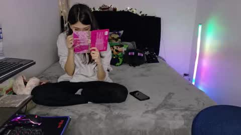 conor_taylor_ online show from October 15, 2025, 2:50 pm