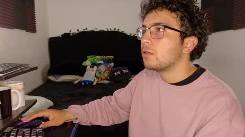 conor_taylor_ online show from April 16, 2026, 2:18 pm