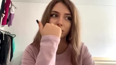 Amelia online show from February 19, 2026, 12:34 pm