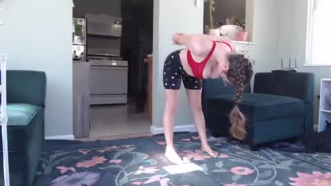 ANR Mommy online show from October 17, 2025, 4:31 pm