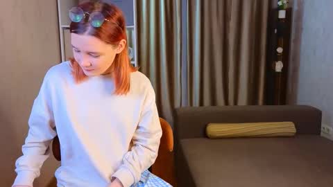 consuelaawkward online show from November 14, 2025, 3:16 am