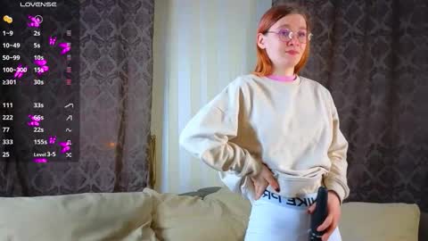 consuelaawkward online show from December 1, 2025, 1:16 pm