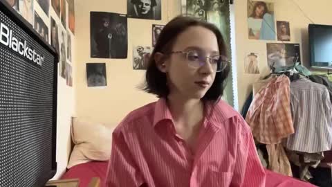 Snapshot of consuelamcelwaine chatting on March 8, 2026, 2:21 pm consuelamcelwaine online show from March 8, 2026, 2:21 pm