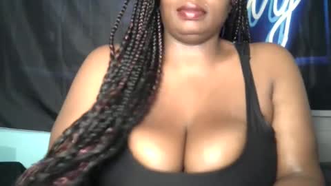 Cookie1019 online show from February 12, 2025, 2:43 pm