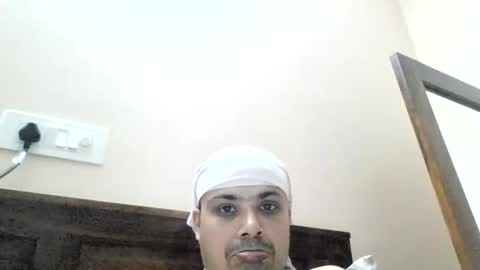 Cool Breeze09 online show from April 30, 2026, 7:25 am