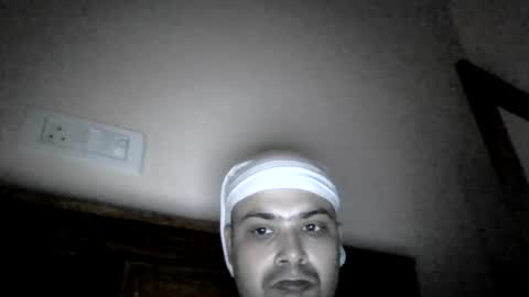 Cool Breeze09 online show from May 1, 2026, 11:48 am