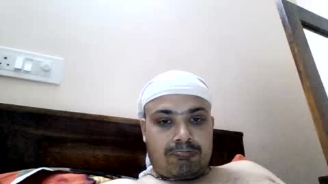 Cool Breeze09 online show from May 13, 2026, 7:39 am