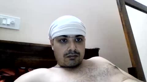 Cool Breeze09 online show from May 19, 2026, 7:26 am