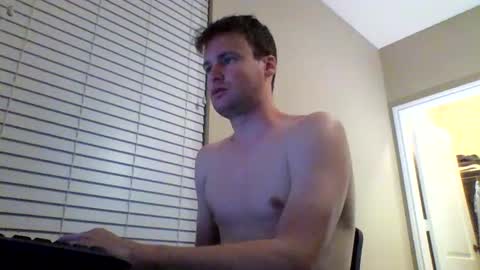 cooldude122222 online show from December 22, 2024, 2:39 am