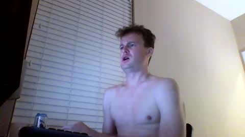 cooldude122222 online show from December 25, 2024, 6:31 am