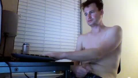 cooldude122222 online show from December 31, 2024, 1:47 am