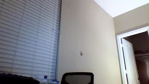 cooldude122222 online show from January 9, 2025, 3:36 am