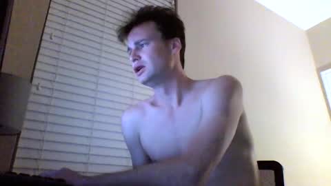 cooldude122222 online show from January 18, 2025, 3:09 am