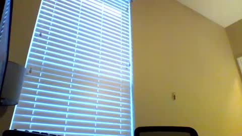 cooldude122222 online show from January 22, 2025, 3:07 pm