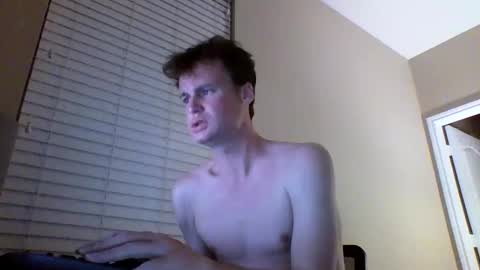 cooldude122222 online show from January 24, 2025, 4:16 am