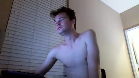 cooldude122222 online show from January 25, 2025, 5:51 am