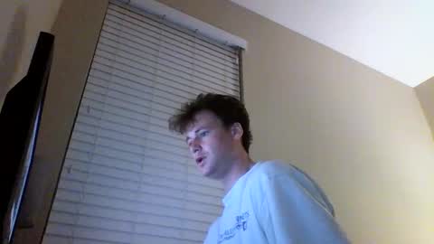 cooldude122222 online show from February 19, 2025, 12:57 am