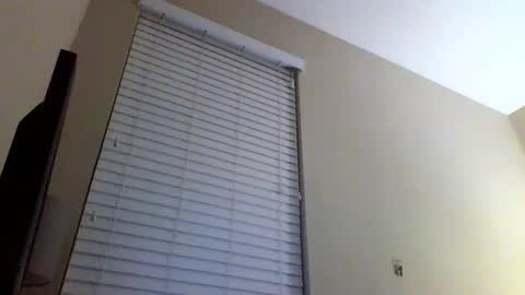 cooldude122222 online show from February 22, 2025, 12:29 pm