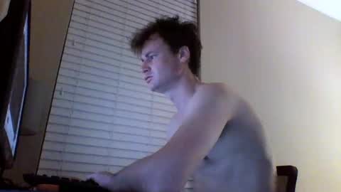 cooldude122222 online show from February 25, 2025, 10:15 am