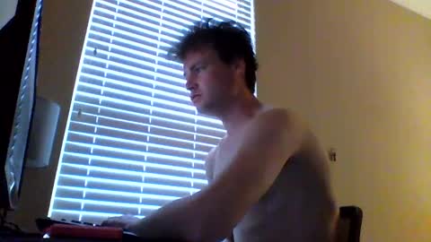 cooldude122222 online show from February 27, 2025, 3:26 pm