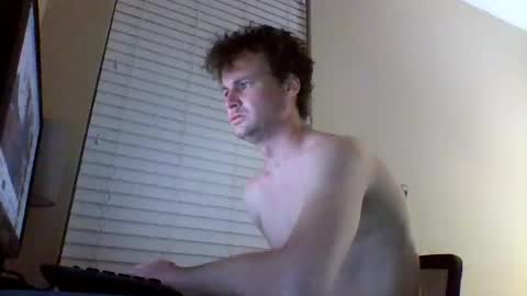 cooldude122222 online show from March 5, 2025, 11:49 am