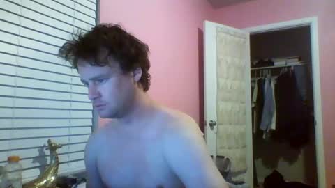 cooldude122222 online show from November 20, 2025, 3:28 am