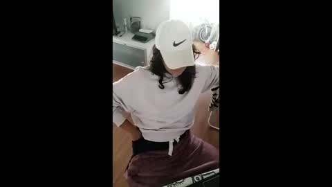 Cootie pinklips online show from December 5, 2025, 1:31 pm