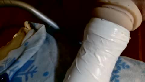 coozman61 online show from December 15, 2025, 10:08 am