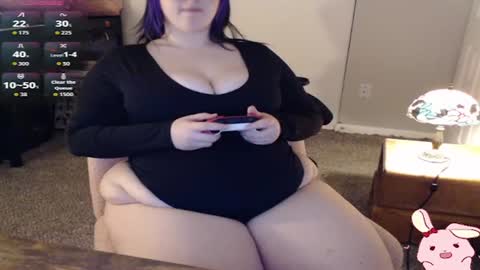 Coquette-doll online show from November 12, 2025, 7:20 am