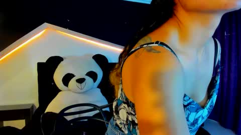 Coral  online show from February 3, 2025, 12:03 pm