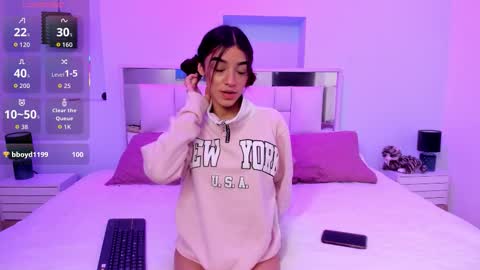 Snapshot of coral_jhoness chatting on November 21, 2025, 4:44 am Carol Jhones online show from November 21, 2025, 4:44 am