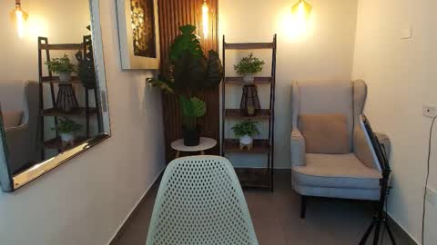 Coral online show from October 3, 2025, 11:07 am